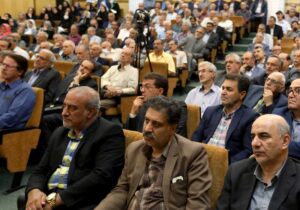 بازنشستگان دیوان محاسبات کشور از دکتر دستغیب تقدیر و تشکر کردند
